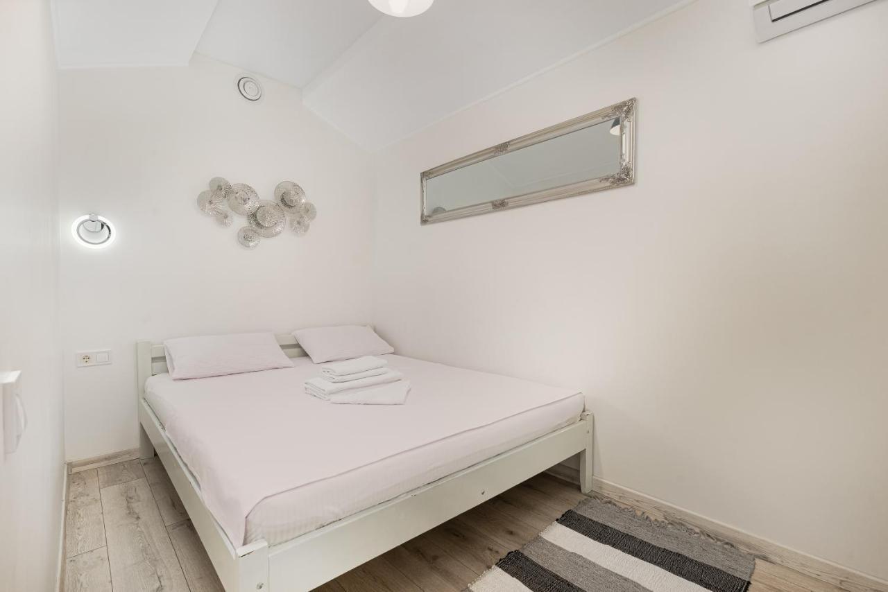 Appart Hotel Lyon D'Opera Oldenburg Bagian luar foto