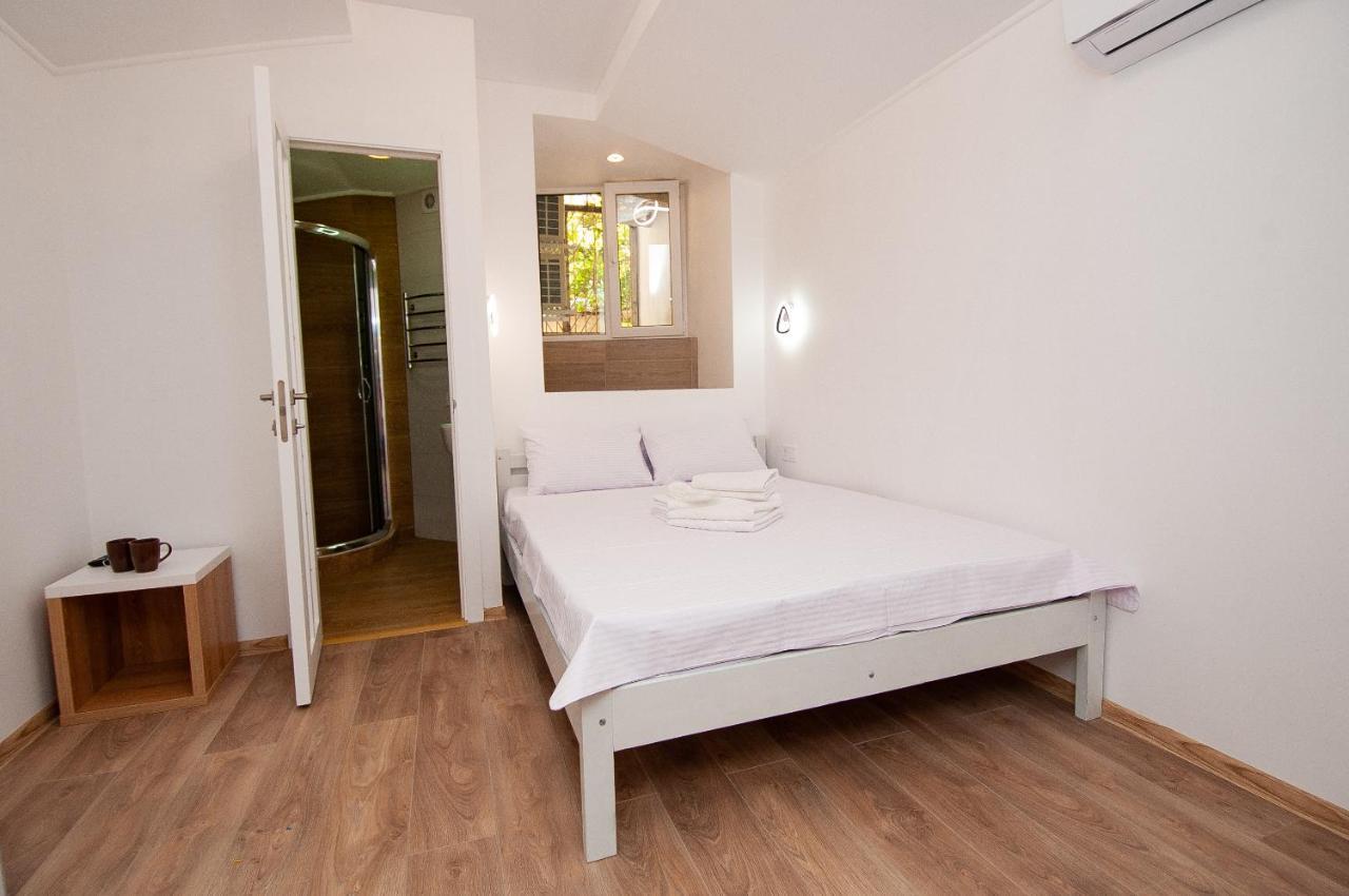 Appart Hotel Lyon D'Opera Oldenburg Bagian luar foto